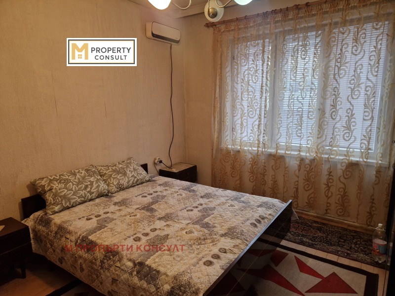 Дава под наем ЕТАЖ ОТ КЪЩА, гр. Плевен, Широк център, снимка 6 - Етаж от къща - 53130762