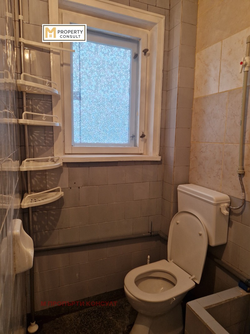 Дава под наем ЕТАЖ ОТ КЪЩА, гр. Плевен, Широк център, снимка 11 - Етаж от къща - 53130762