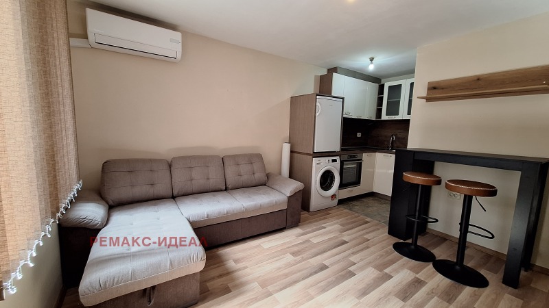 Дава под Наем 2-СТАЕН в град Варна, Лятно кино Тракия - 46 кв.м / 400 € » 782.33 лв., РЕМАКС-ИДЕАЛ