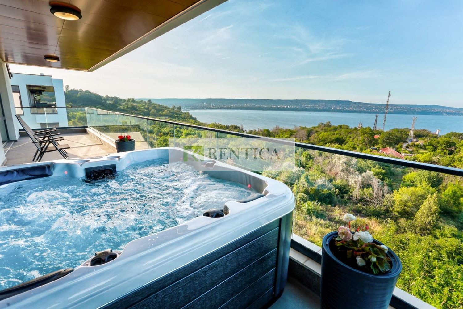 Дава под наем МНОГОСТАЕН, гр. Варна, Галата, снимка 5 - Апартаменти - 53908076