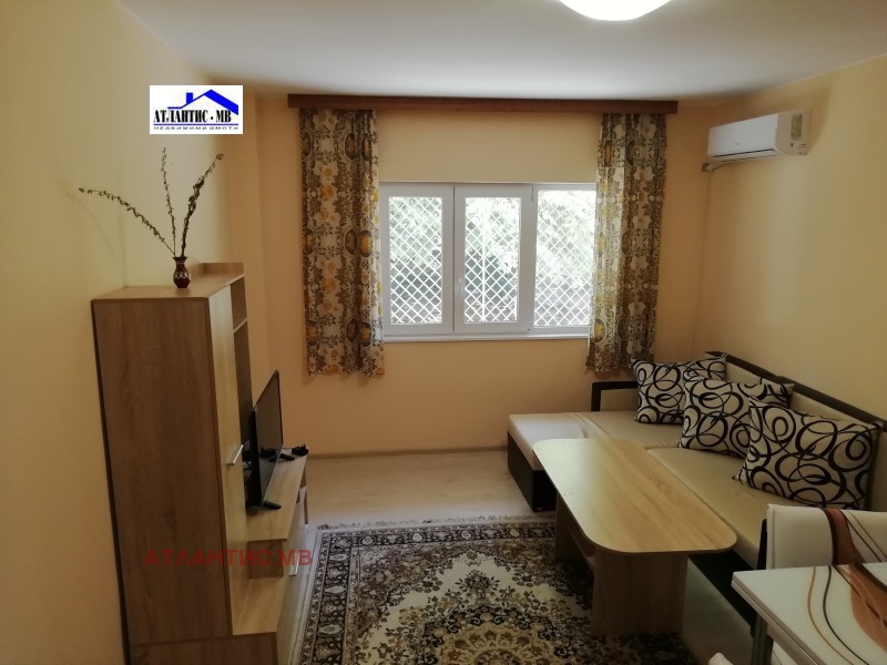 De inchiriat  1 dormitor Varna , Țentâr , 60 mp | 84436013 - imagine [2]