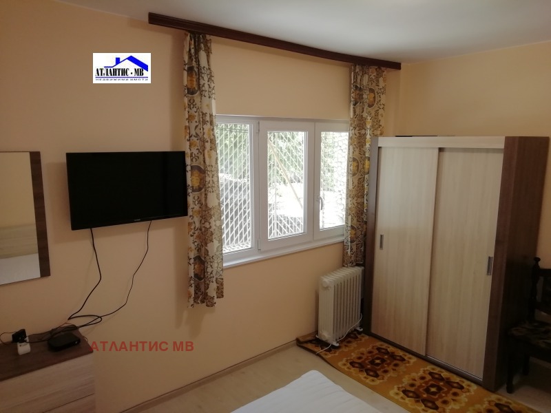 De inchiriat  1 dormitor Varna , Țentâr , 60 mp | 84436013 - imagine [3]