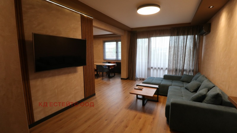 Da affittare  1 camera da letto Sofia , Tsentar , 70 mq | 20469127
