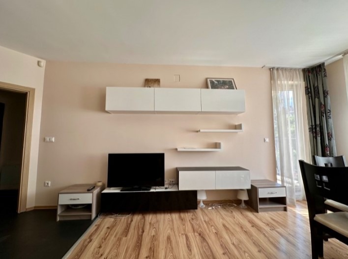 Издаје се  1 спаваћа соба Софија , Красно село , 62 м2 | 56792026 - слика [4]