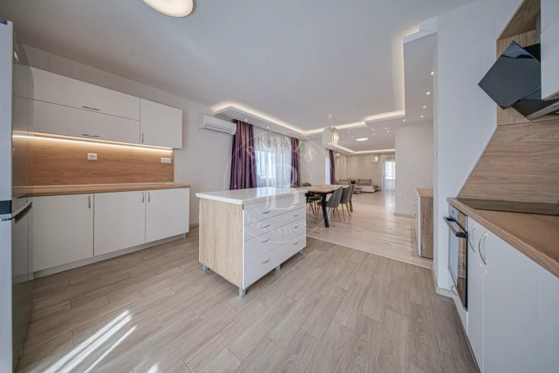 Do wynajęcia  3+ sypialni Sofia , Lozenec , 250 mkw | 11331951 - obraz [8]