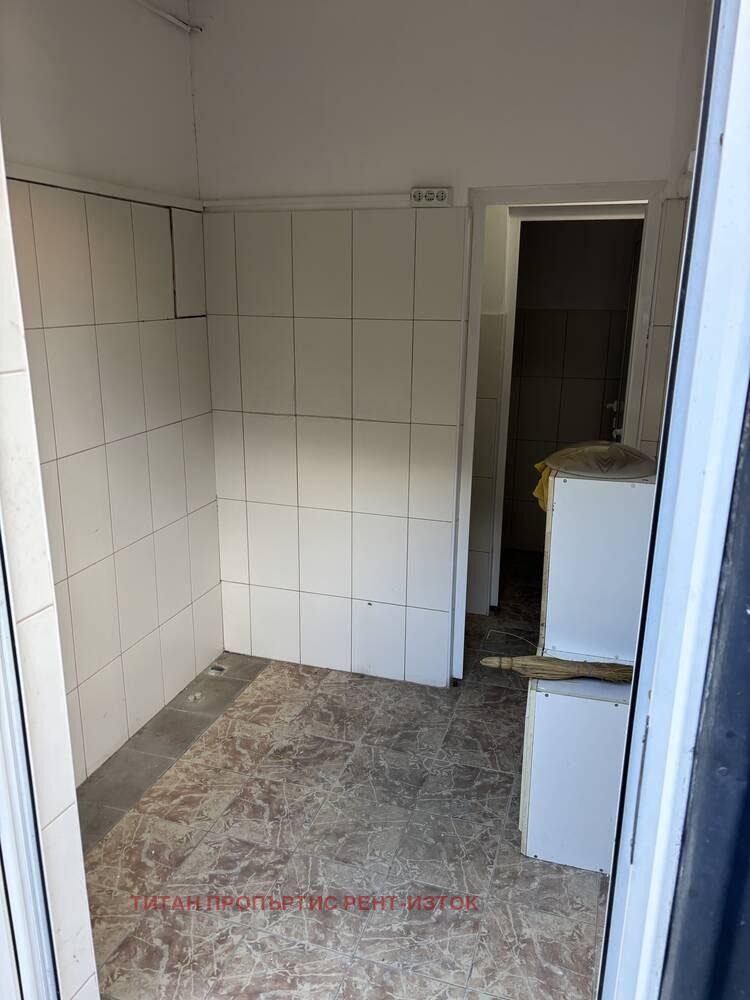 Дава под наем МАГАЗИН, гр. Бургас, Възраждане, снимка 3 - Магазини - 52771362