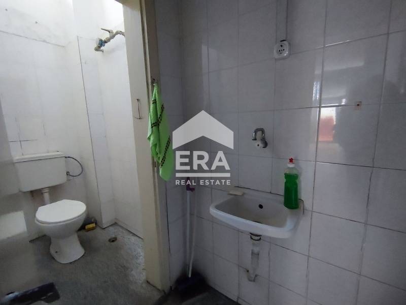 Дава под наем СКЛАД, гр. Димитровград, област Хасково, снимка 3 - Складове - 53120084