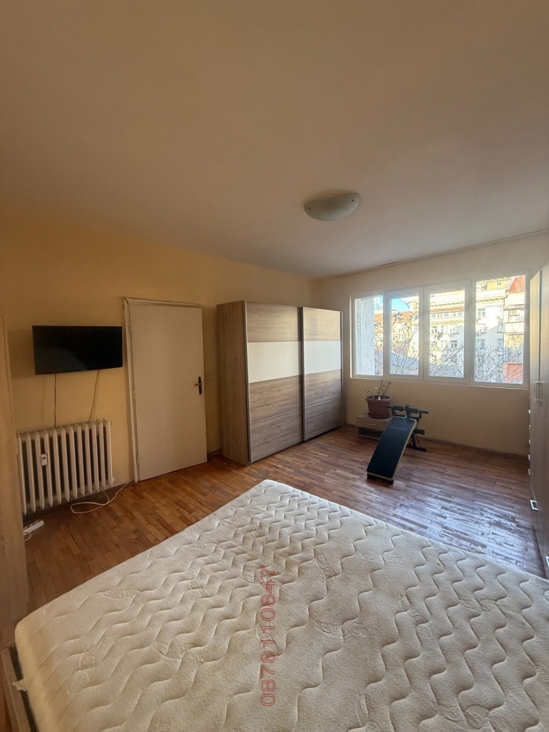 Дава под наем 3-СТАЕН, гр. София, Център, снимка 3 - Апартаменти - 53509931