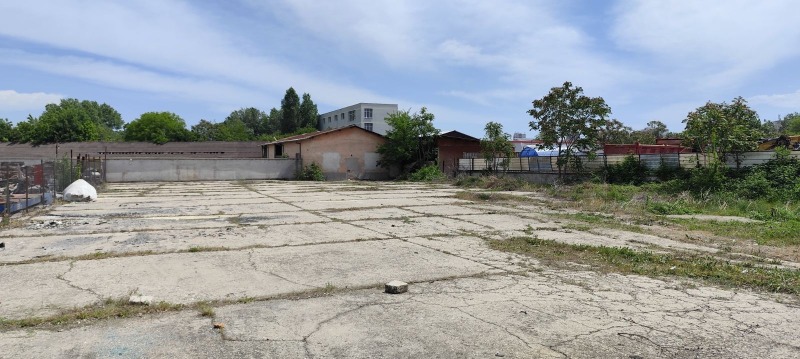 Дава под наем МЯСТО, гр. Пловдив, Индустриална зона - Север, снимка 2 - Парцели - 52197724