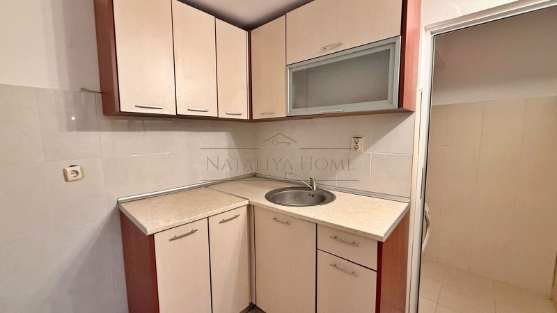 Дава под наем МНОГОСТАЕН, гр. Поморие, област Бургас, снимка 4 - Апартаменти - 53022638