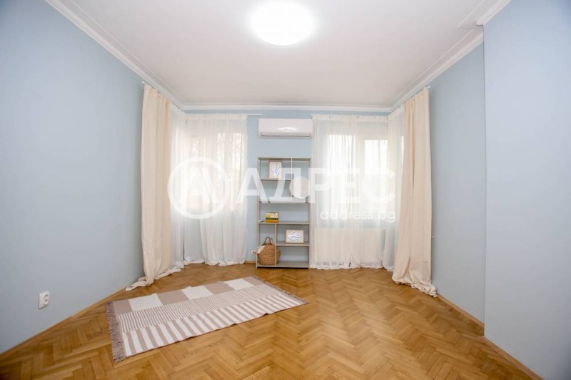 Дава под наем 3-СТАЕН, гр. София, Център, снимка 13 - Апартаменти - 52546895