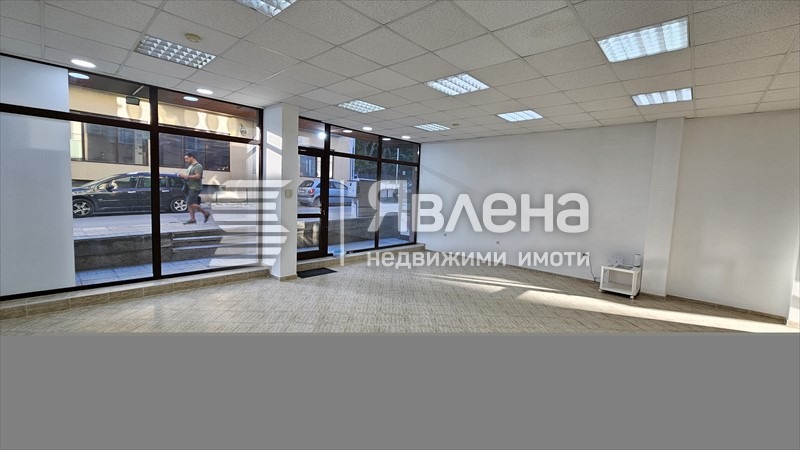 Дава под наем  Магазин град Варна , Левски 1 , 74 кв.м | 20292070