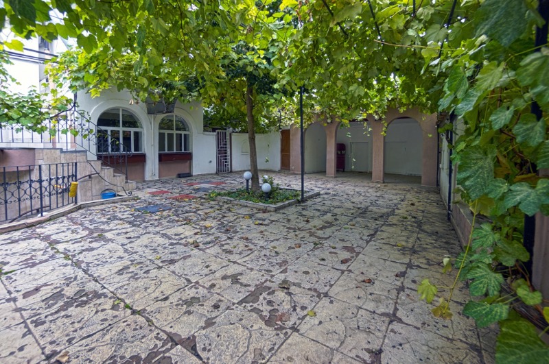 Дава под наем ЗАВЕДЕНИЕ, гр. Разград, Център, снимка 2 - Заведения - 52026271