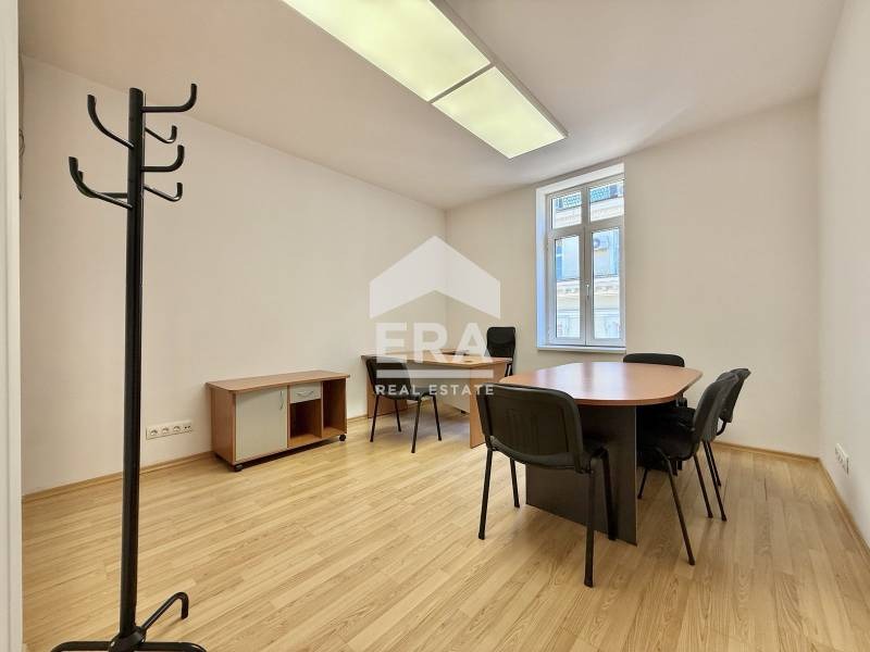 För uthyrning  Kontor Sofia , Centar , 92 kvm | 49680164 - bild [4]