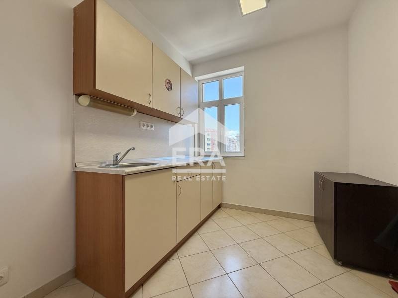 För uthyrning  Kontor Sofia , Centar , 92 kvm | 49680164 - bild [8]