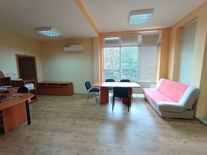 Дава под Наем ОФИС в град Велико Търново, Картала - 45 кв.м / 260 € » 508.52 лв., ПРОФИТ КОНСУЛТ