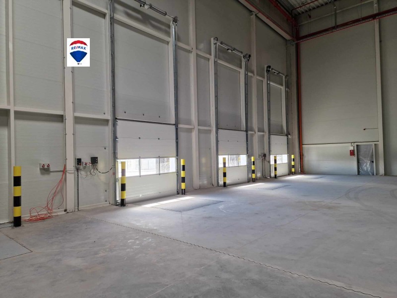 För uthyrning  Lagring Plovdiv , Industrialna zona - Sever , 2960 kvm | 44991292 - bild [4]