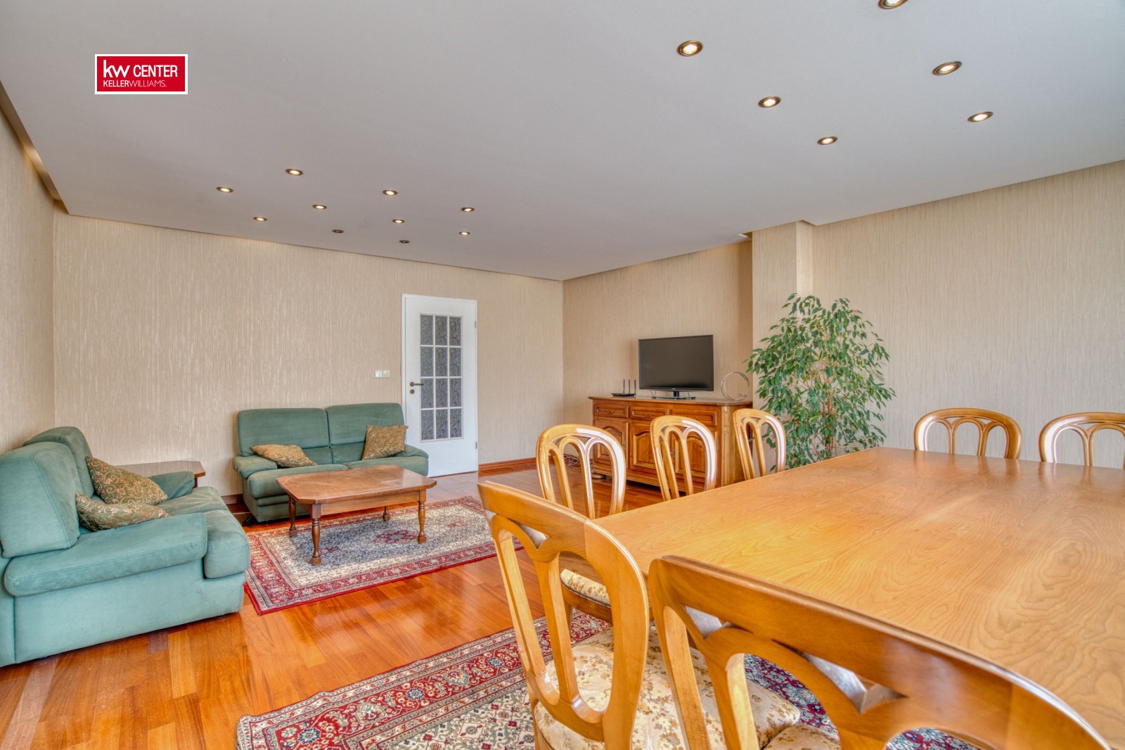 Дава под наем 4-СТАЕН, гр. София, Студентски град, снимка 2 - Апартаменти - 54328125