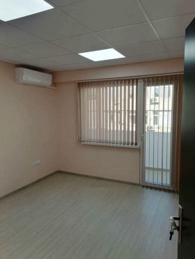 Büro Wazraschdane, Burgas 2