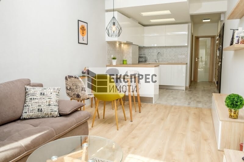 Под наем 2-СТАЕН, град Варна, Център • 640 € • 26021779 — Holmes.bg