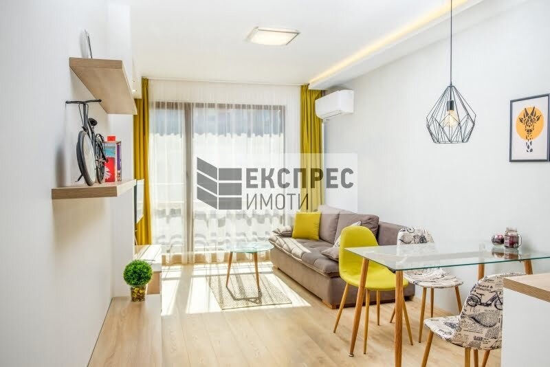 K pronájmu  1 ložnice Varna , Centar , 60 m2 | 23121956 - obraz [10]
