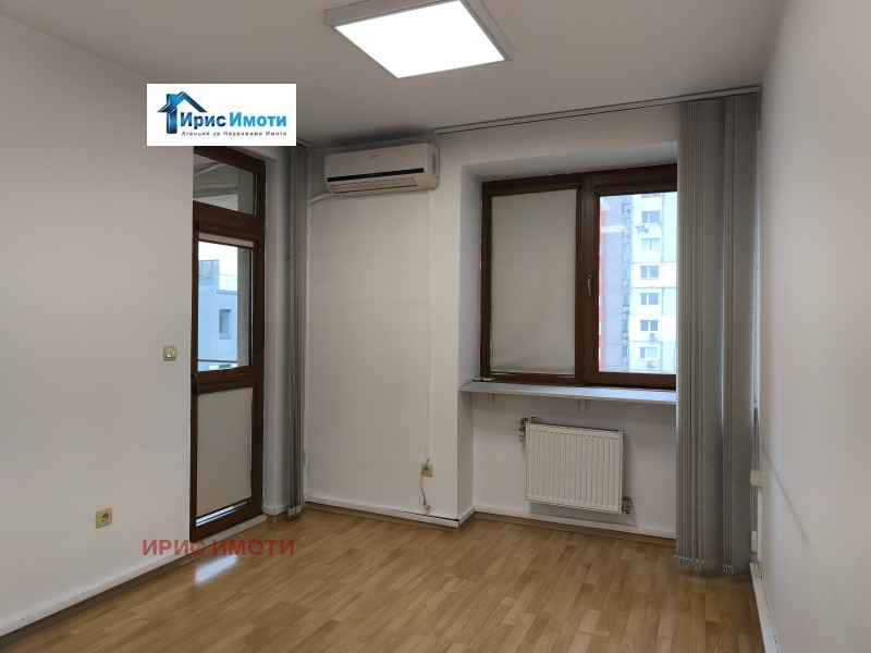 Kiadó  Hivatal Sofia , Lagera , 152 négyzetméter | 90129385 - kép [13]