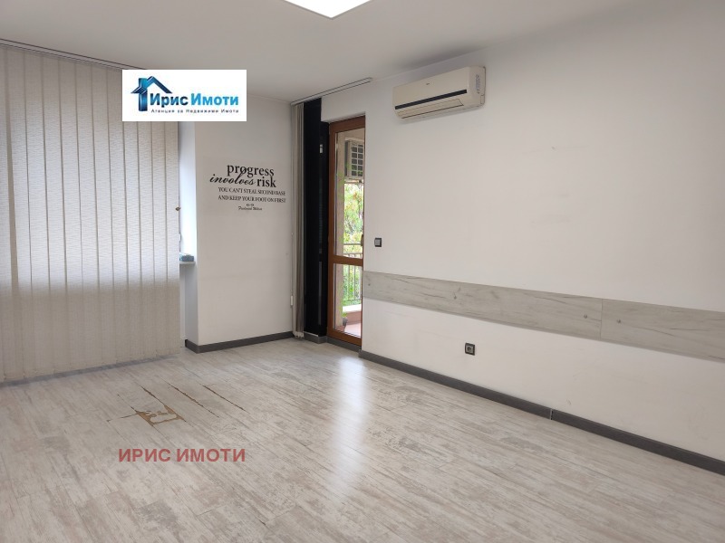 Kiadó  Hivatal Sofia , Lagera , 152 négyzetméter | 90129385 - kép [11]