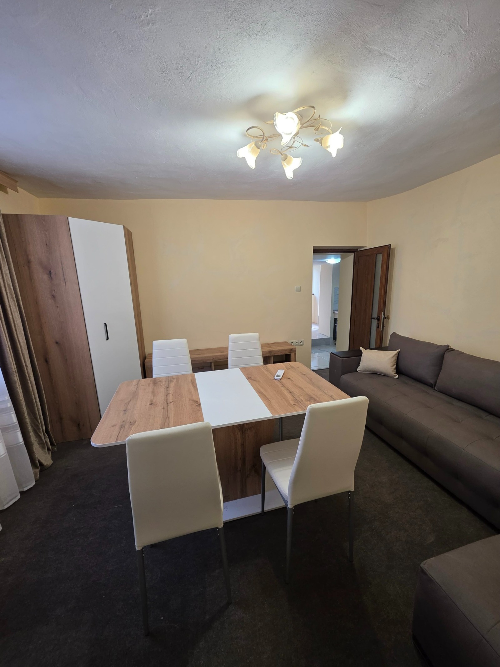 Дава под наем 2-СТАЕН, гр. Варна, Цветен квартал, снимка 2 - Апартаменти - 53746382