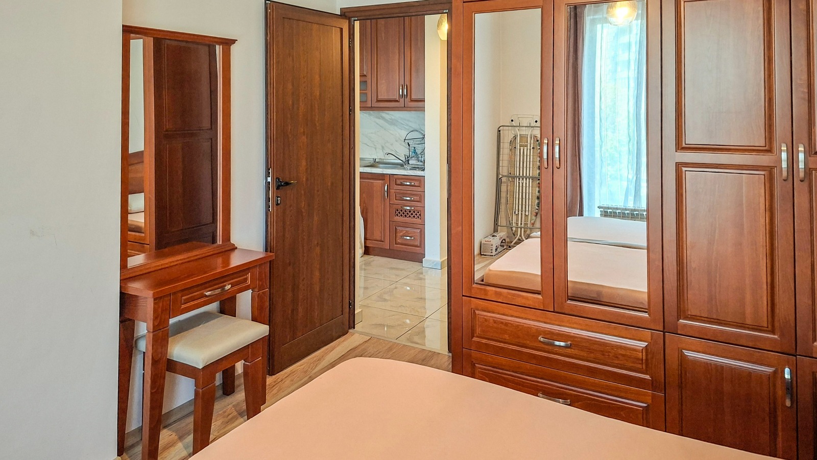 Дава под наем 2-СТАЕН, гр. София, Дианабад, снимка 8 - Апартаменти - 54354955