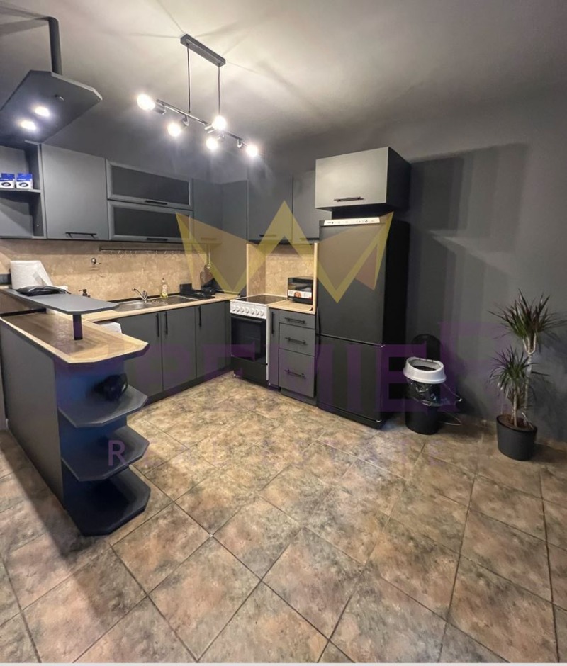 Дава под Наем 2-СТАЕН в град Варна, Зимно кино Тракия - 70 кв.м / 540 € » 1 056.15 лв., ИМОТИ ПРЕМИЕР- ВАРНА