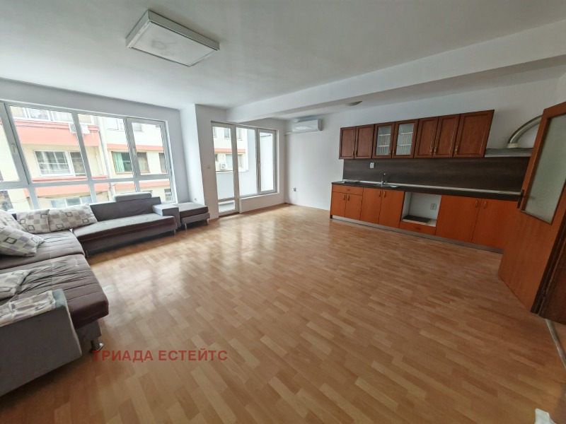 Дава под Наем 3-СТАЕН в град Бургас, Възраждане - 108 кв.м / 420 € » 821.45 лв., ТРИАДА ЕСТЕЙТС