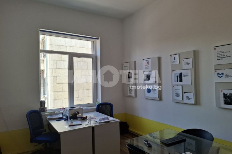 Дава под наем  Етаж от къща град Пловдив , Център , 170 кв.м | 26484702 - изображение [6]