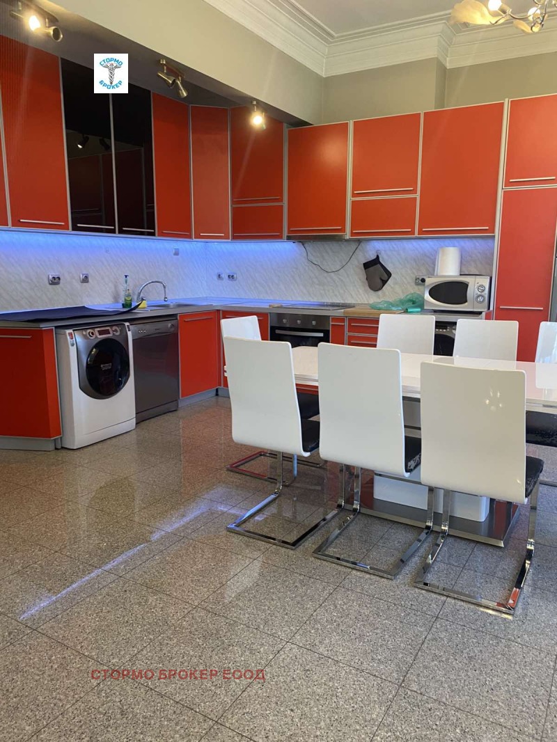 Дава под наем  3-стаен град София , Център , 118 кв.м | 41261602 - изображение [2]