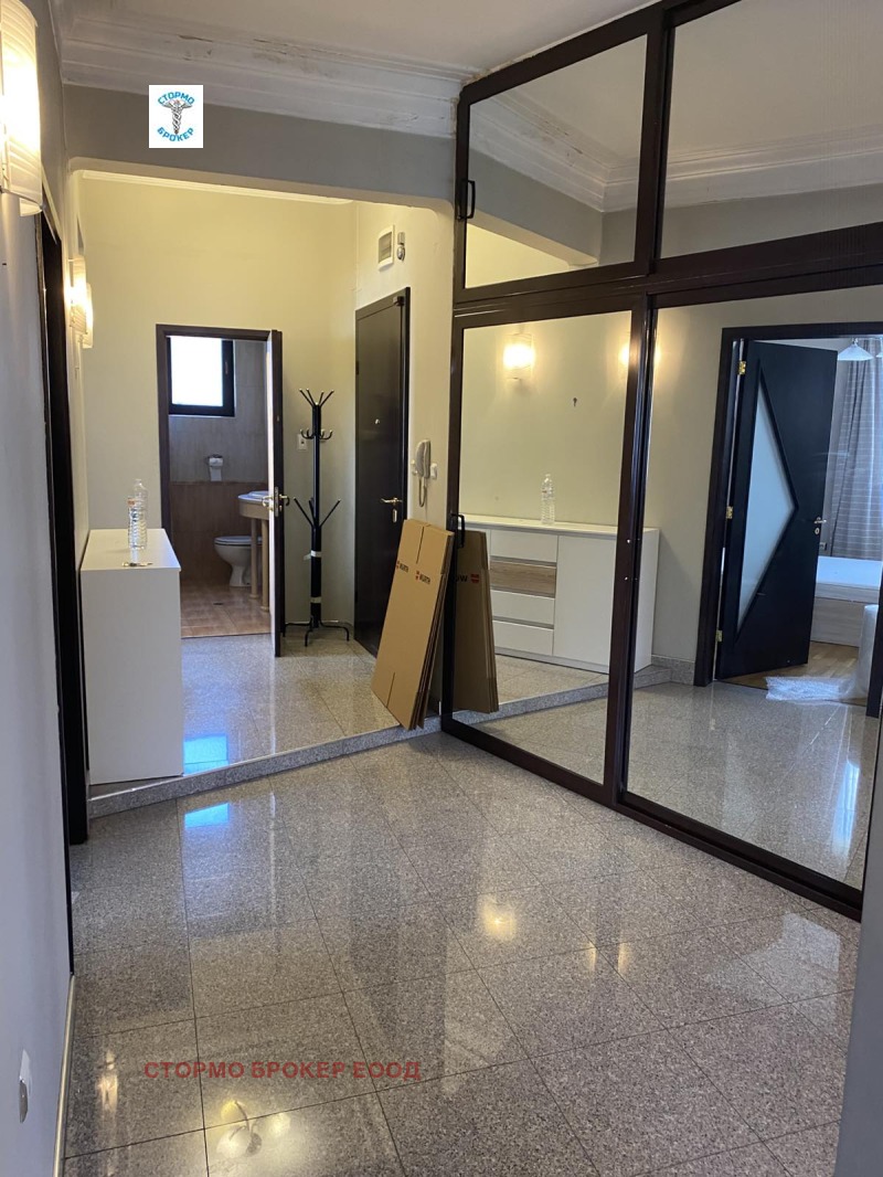 Дава под наем  3-стаен град София , Център , 118 кв.м | 41261602 - изображение [7]