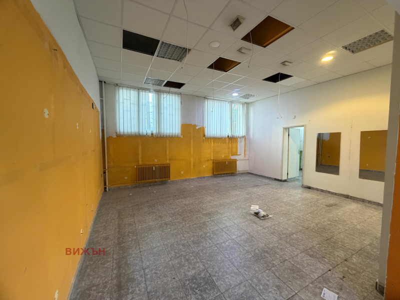 Дава под наем МАГАЗИН, гр. Перник, Център, снимка 6 - Магазини - 52664487