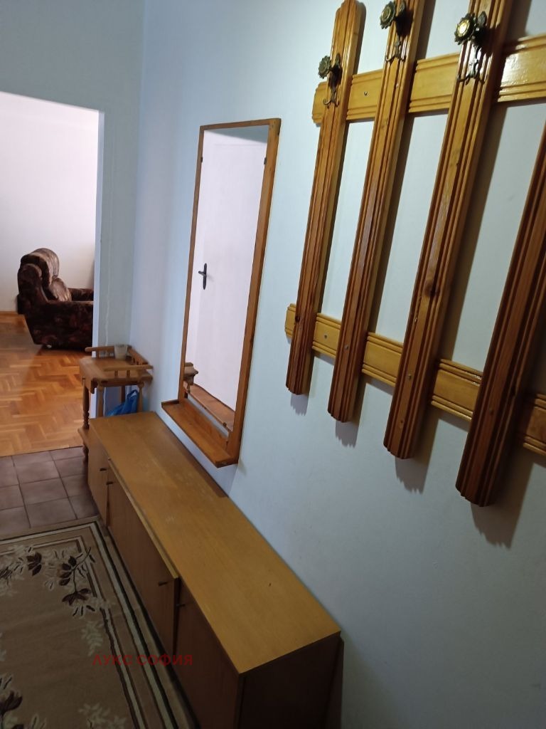 Дава под наем 2-СТАЕН, гр. София, Център, снимка 8 - Апартаменти - 52218530