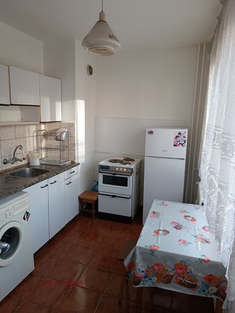 Дава под наем 2-СТАЕН, гр. София, Център, снимка 6 - Апартаменти - 52218530