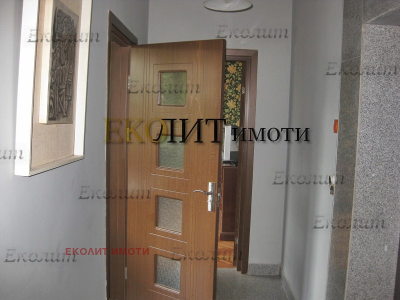 Дава под наем 2-СТАЕН, гр. София, Изток, снимка 2 - Апартаменти - 53322701