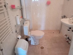 2-стаен град София, Сердика 8