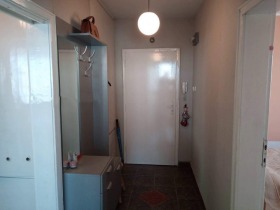 2-стаен град София, Сердика 9
