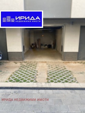 Vuokrattavana Autotalli
