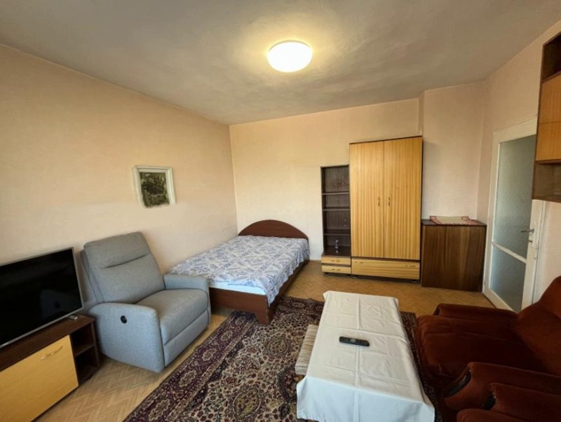 Para alugar  1 quarto Sofia , Goce Deltchev , 45 m² | 80711197 - imagem [2]