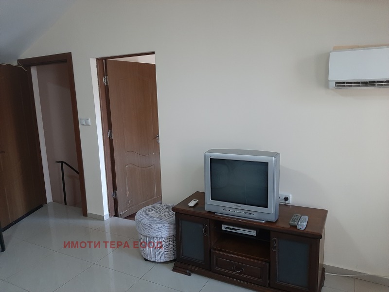 Дава под наем КЪЩА, гр. Варна, Център, снимка 2 - Къщи - 53002476