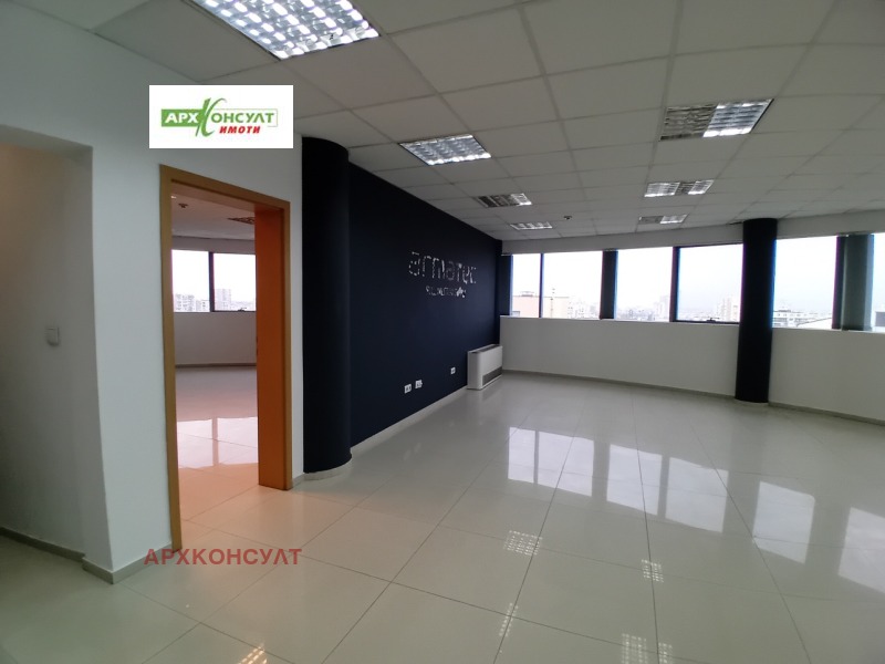 Дава под наем ОФИС, гр. София, Гоце Делчев, снимка 4 - Офиси - 53070727