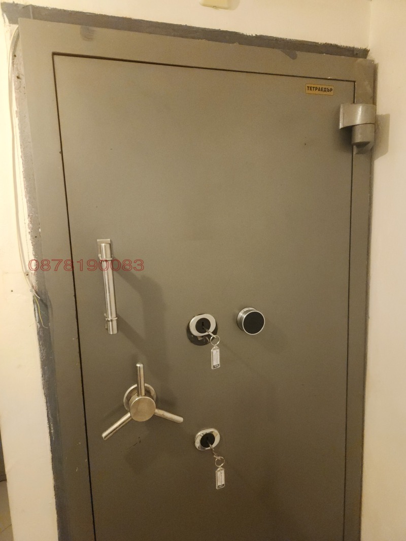 Дава под наем МАГАЗИН, гр. Сливен, Център, снимка 8 - Магазини - 53423008