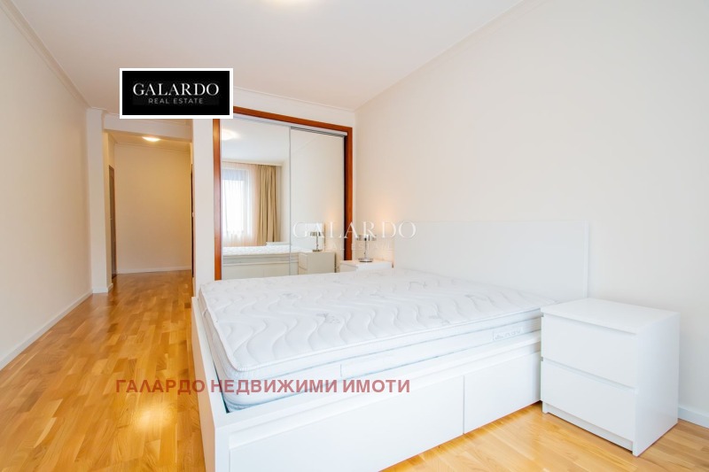 K pronájmu  2 ložnice Sofia , Centar , 180 m2 | 44329060 - obraz [13]