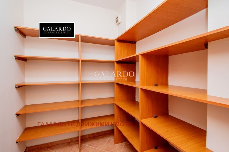 K pronájmu  2 ložnice Sofia , Centar , 180 m2 | 44329060 - obraz [11]