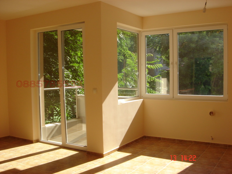 Da affittare  Ufficio Plovdiv , Tsentar , 65 mq | 43150978 - Immagine [2]