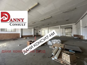 Industrie gebouw Pavlikeni, regio Veliko Tarnovo 13