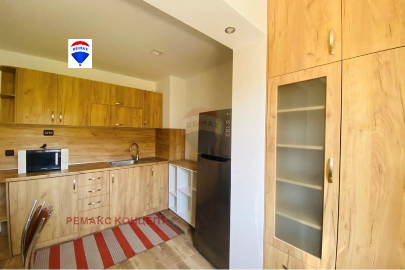 De inchiriat  Studio Șumen , 5-ti polc , 42 mp | 26117916 - imagine [6]